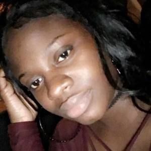 Meet your Posher, Dineshia